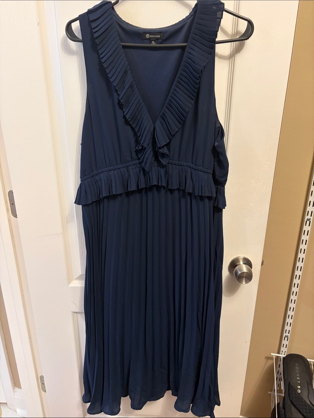 Versona Navy Pleated Ruffle V-Neck Midi Dress